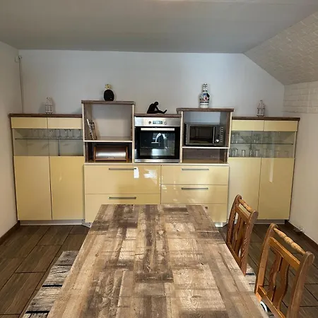 Landwohnung شقة